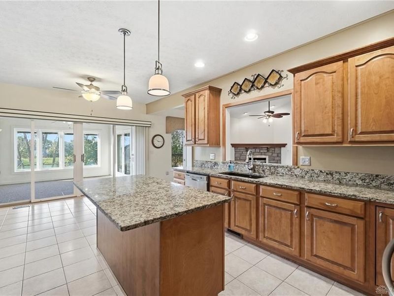 812 Valley View Point, Springboro, OH 45066 Photo 18