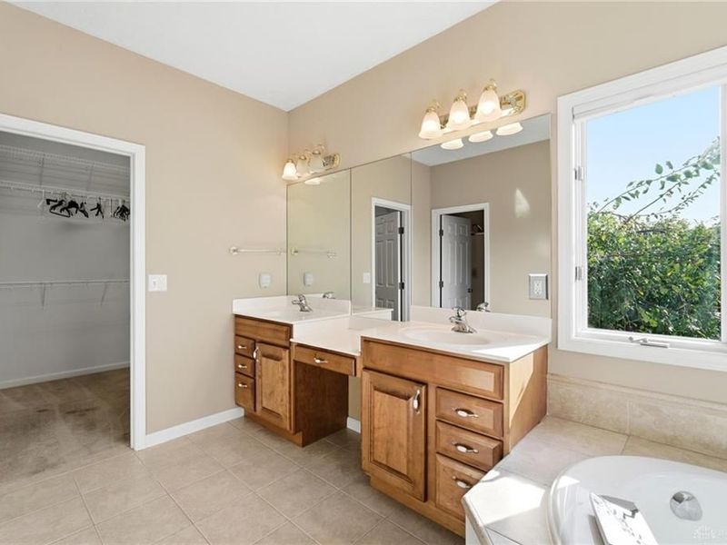 812 Valley View Point, Springboro, OH 45066 Photo 25