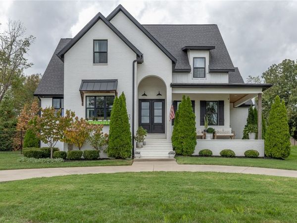 5833 Kentucky Court , Fayetteville, AR 72703