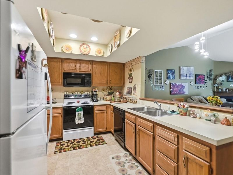 4466 White Leaf Way, Columbus, OH 43228 Photo 13