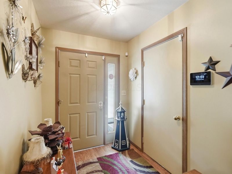4466 White Leaf Way, Columbus, OH 43228 Photo 4