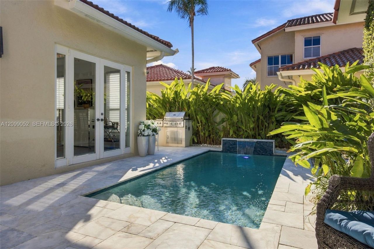 1516 Breakwater Ter , Hollywood, FL 33019 Photo