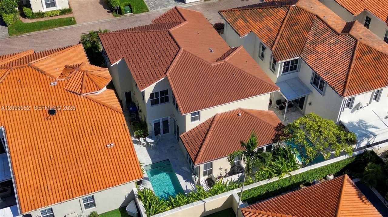 1516 Breakwater Ter , Hollywood, FL 33019 Photo