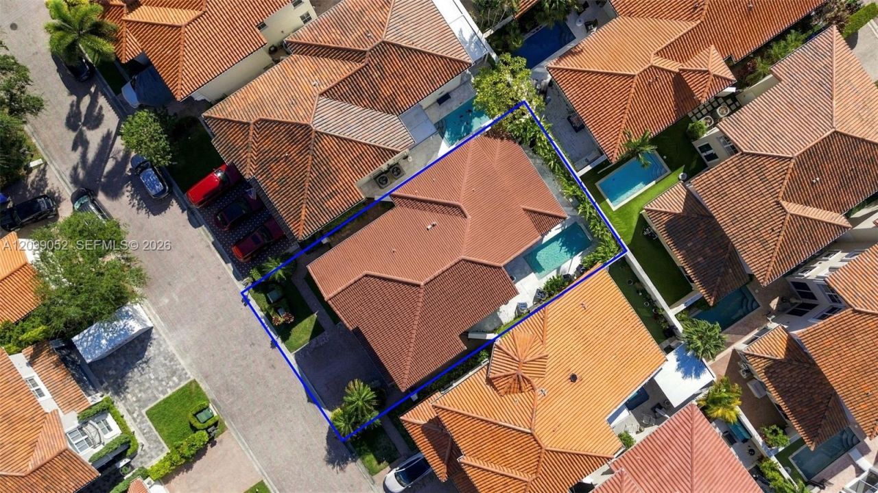 1516 Breakwater Ter , Hollywood, FL 33019 Photo