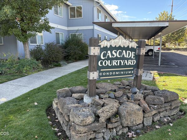 1031 SE 4th Street, Unit APT 21, Bend, OR 97702