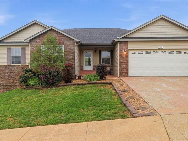 114 Sandstone Drive, St Robert, MO 65584