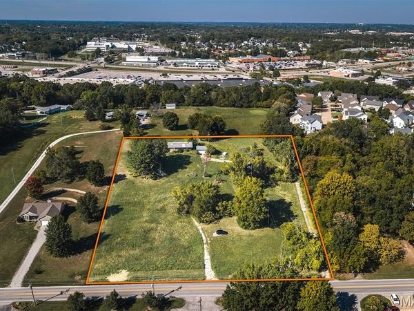 2339 Elm Drive , Arnold, MO 63010