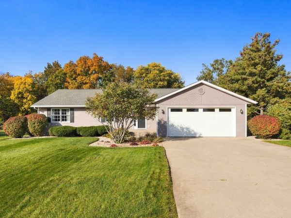 8704 Sunset Drive , Byron, IL 61010