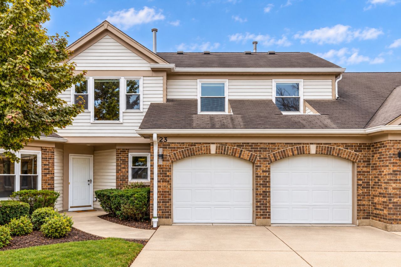 23 Willow Parkway, Buffalo Grove, IL 60089 Main Photo