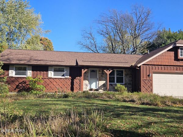 3562 Dobie Road, Okemos, MI 48864