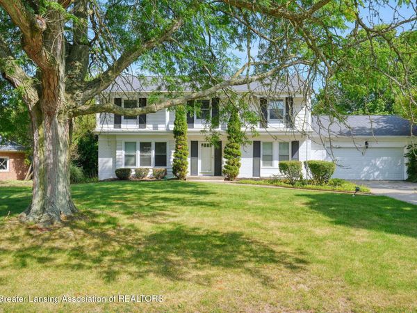 4312 Appletree Lane, Lansing, MI 48917