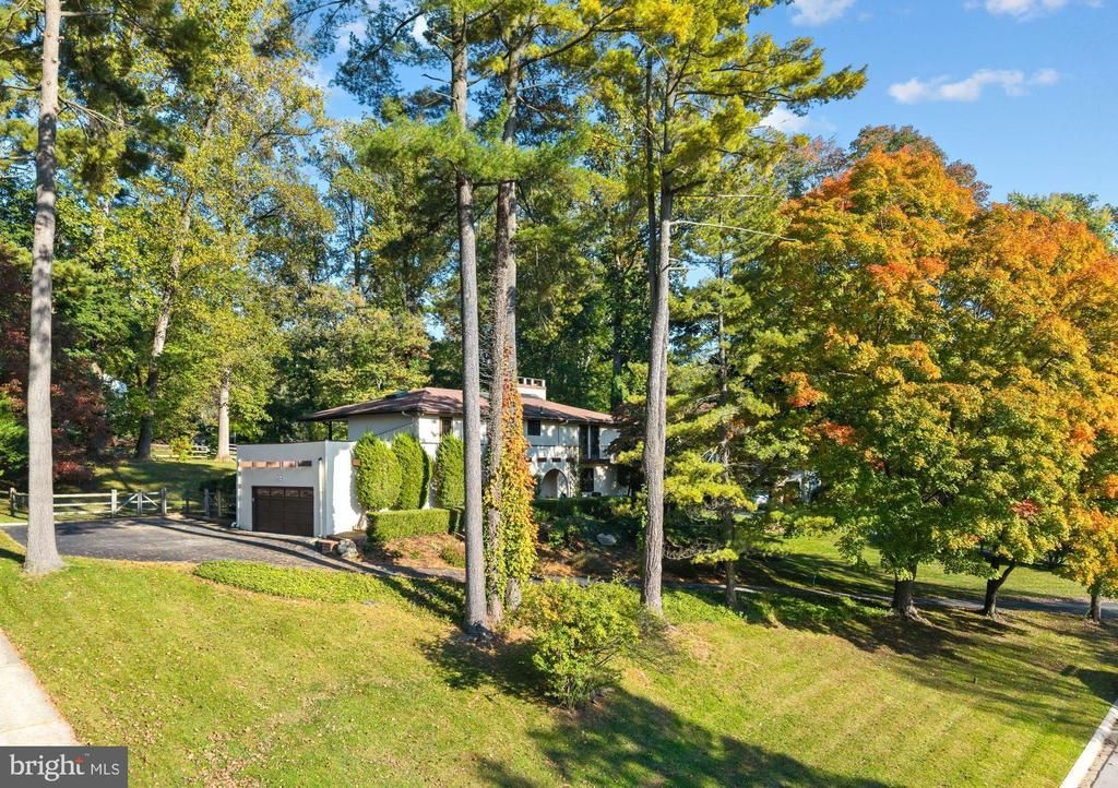 203 WEDGEWOOD CIRCLE, NEWTOWN SQUARE, PA 19073