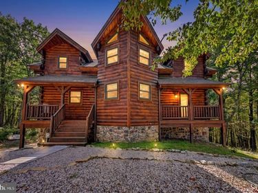 46 MANAYUNK AVENUE, HAZLE TWP, PA 18202