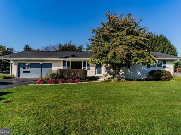 1495 LINMAR DRIVE , CHAMBERSBURG, PA 17202