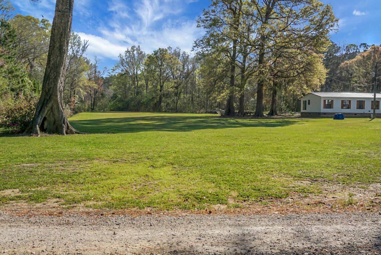 274 Rae Lane Photo 6