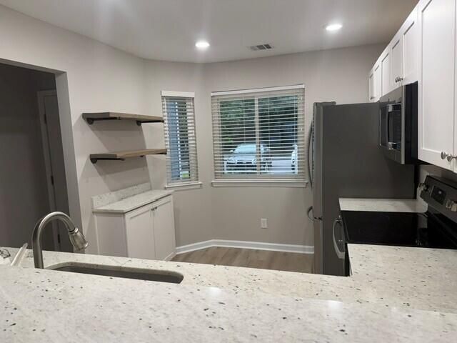855 Sandlake Drive Photo 6