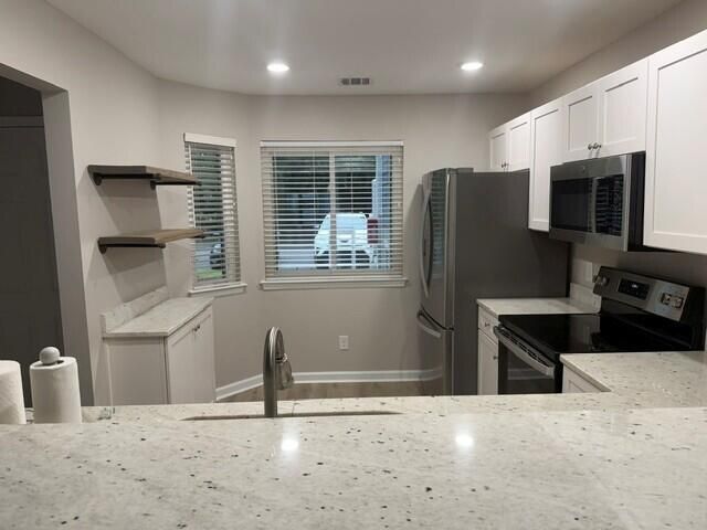 855 Sandlake Drive Photo 7