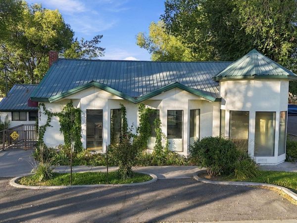 1671 U.S. Hwy 395, Minden, NV 89423