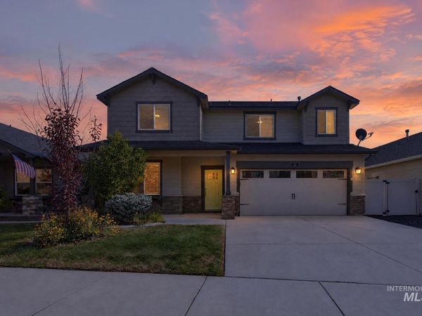 32 N Wooddale Ave, Eagle, ID 83616