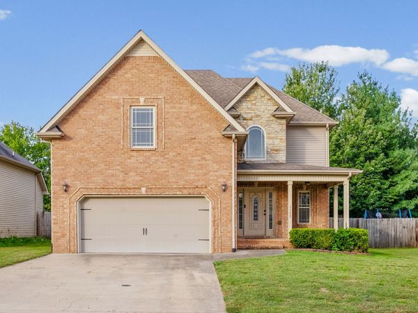 1132 Chinook Cir , Clarksville, TN 37042