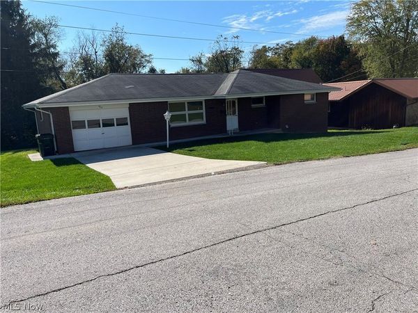 709 Peppard Avenue , Cadiz, OH 43907