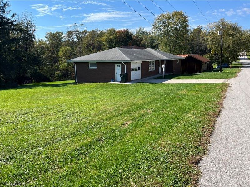 709 Peppard Avenue, Cadiz, OH 43907 Photo 2