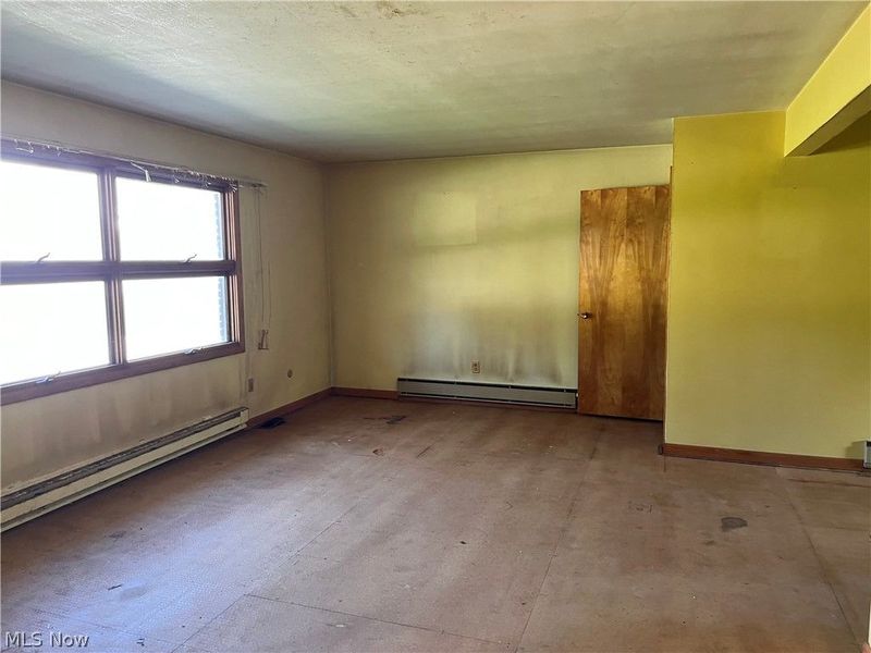 709 Peppard Avenue, Cadiz, OH 43907 Photo 5