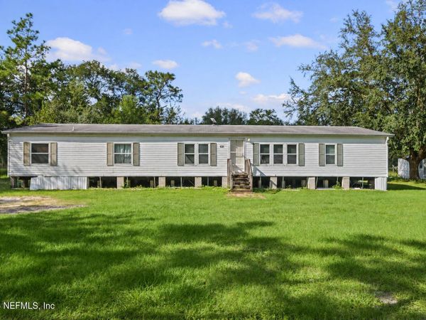 621 BARDIN Road, Palatka, FL 32177