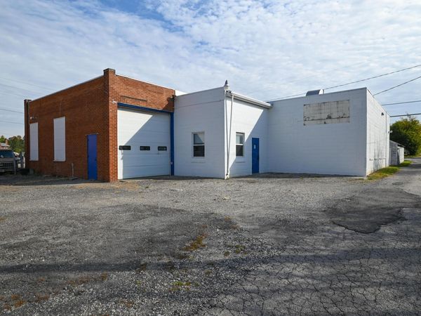 320 N Main , Marion, OH 43302
