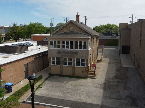 1907 2nd Street , Unit 200, Highland Park, IL 60035