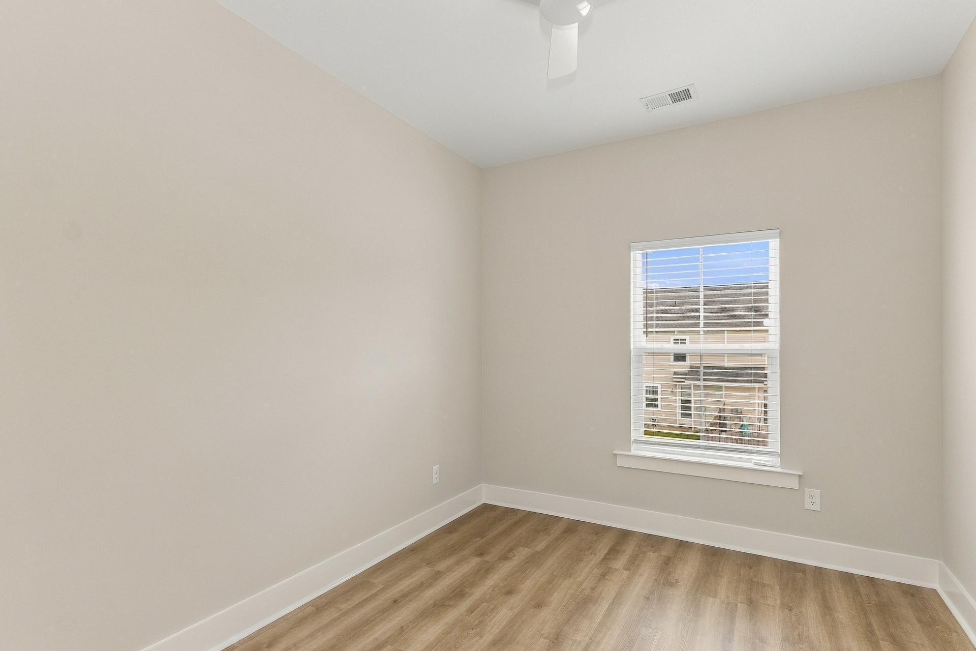 121 Kirkland Street Photo 12
