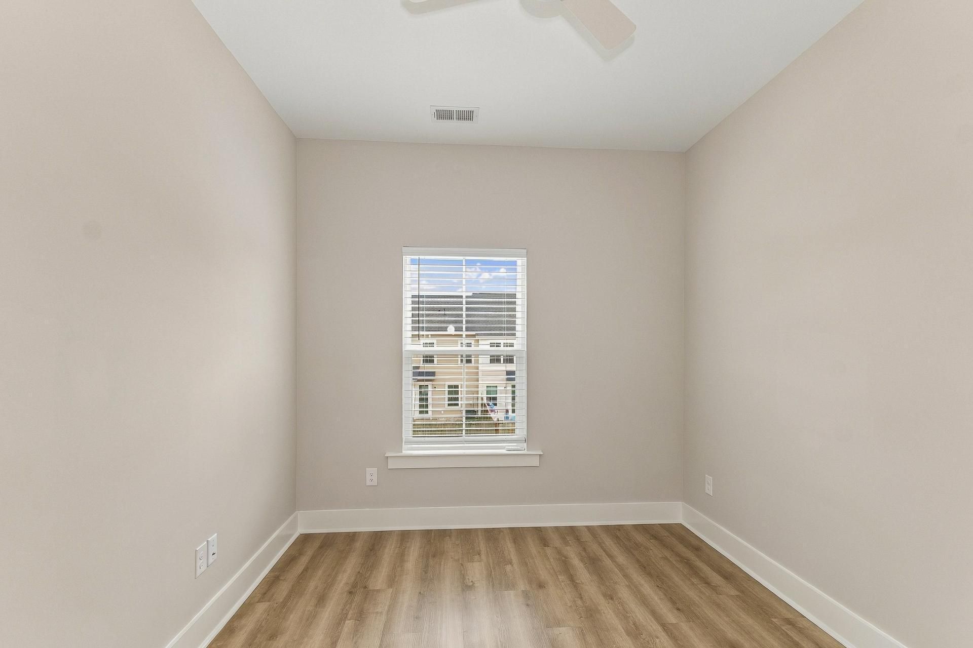 121 Kirkland Street Photo 14