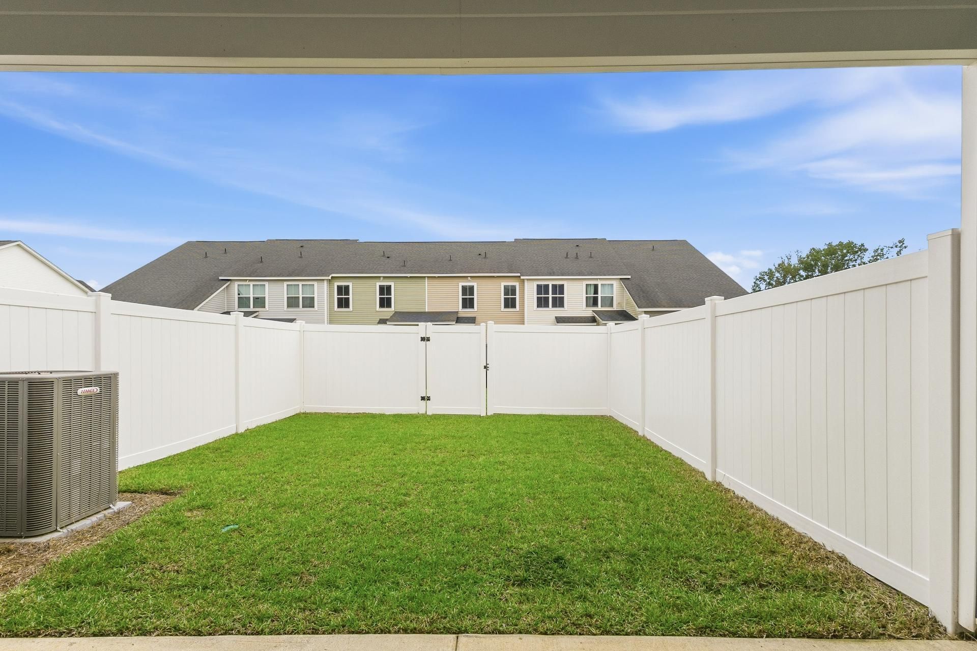 121 Kirkland Street Photo 20