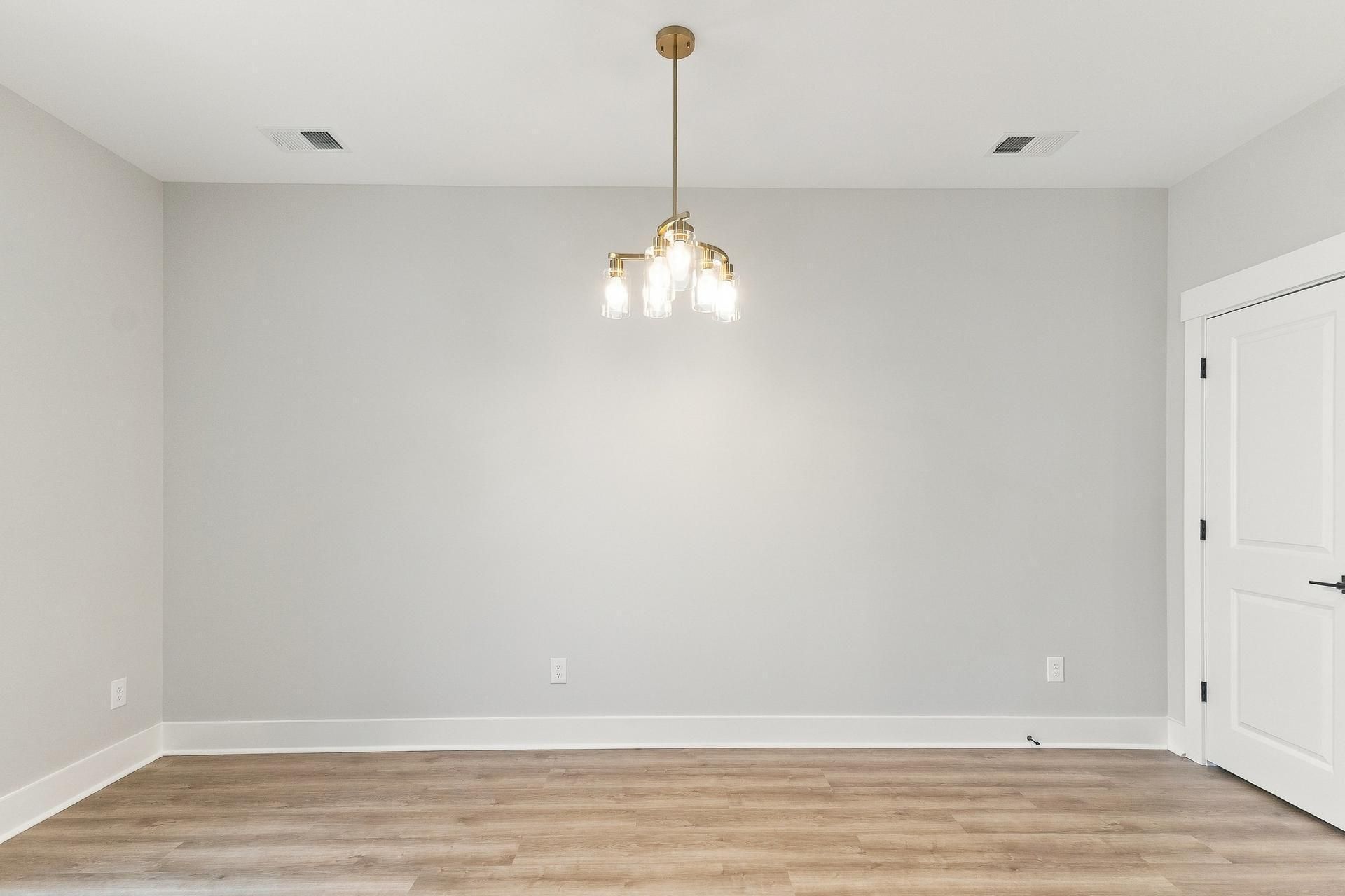 121 Kirkland Street Photo 4