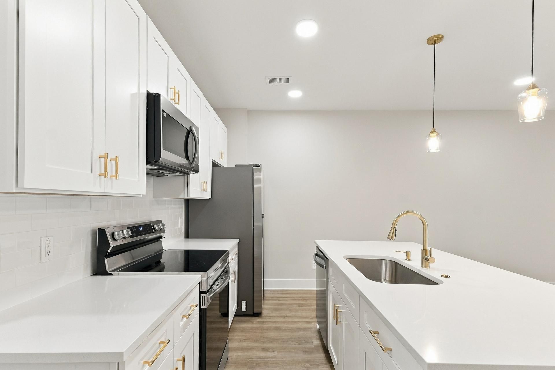 121 Kirkland Street Photo 5