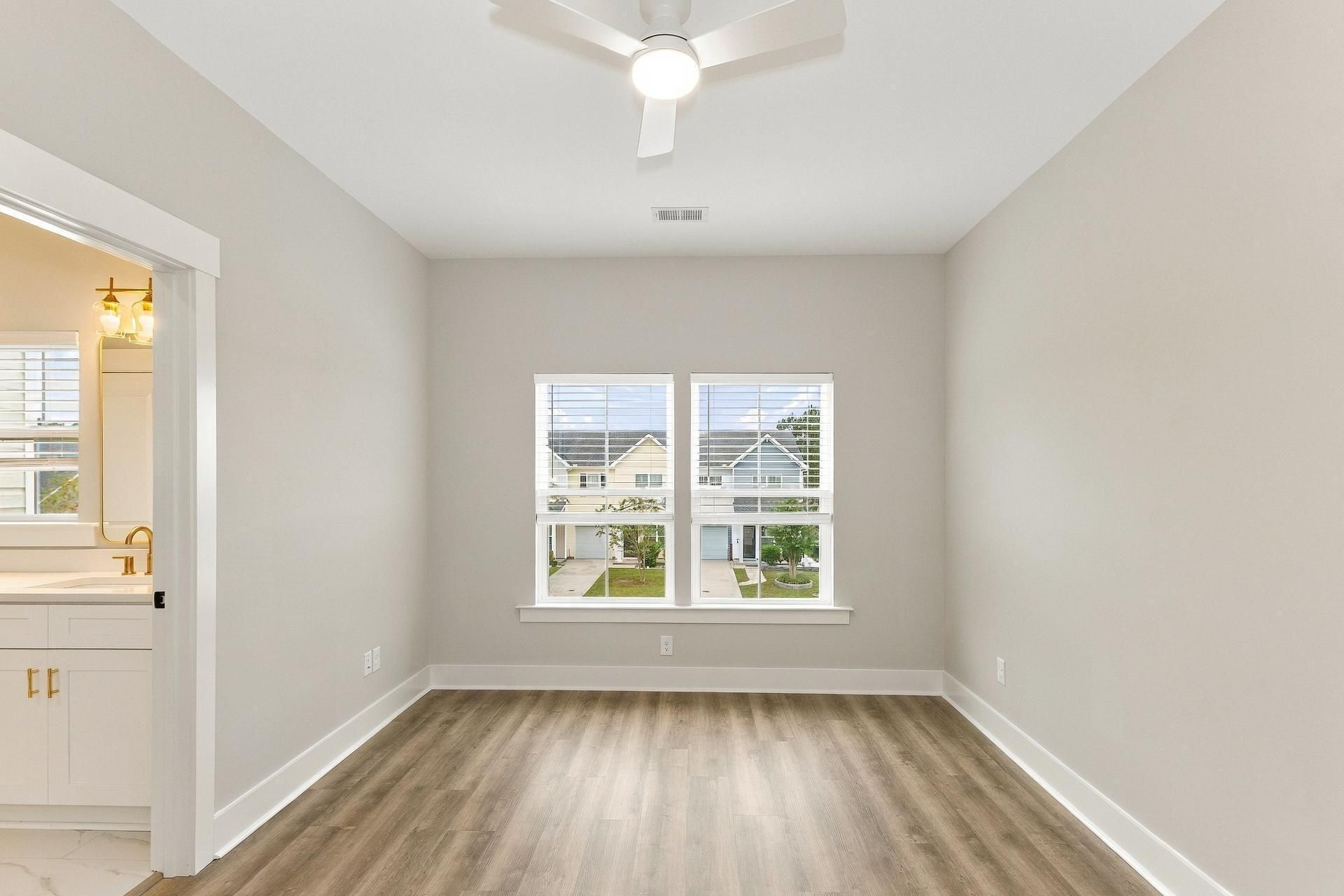 121 Kirkland Street Photo 8