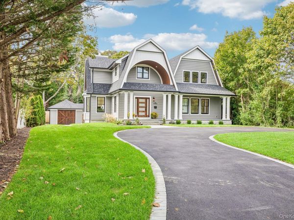 10 Nelson Avenue , Blue Point, NY 11715