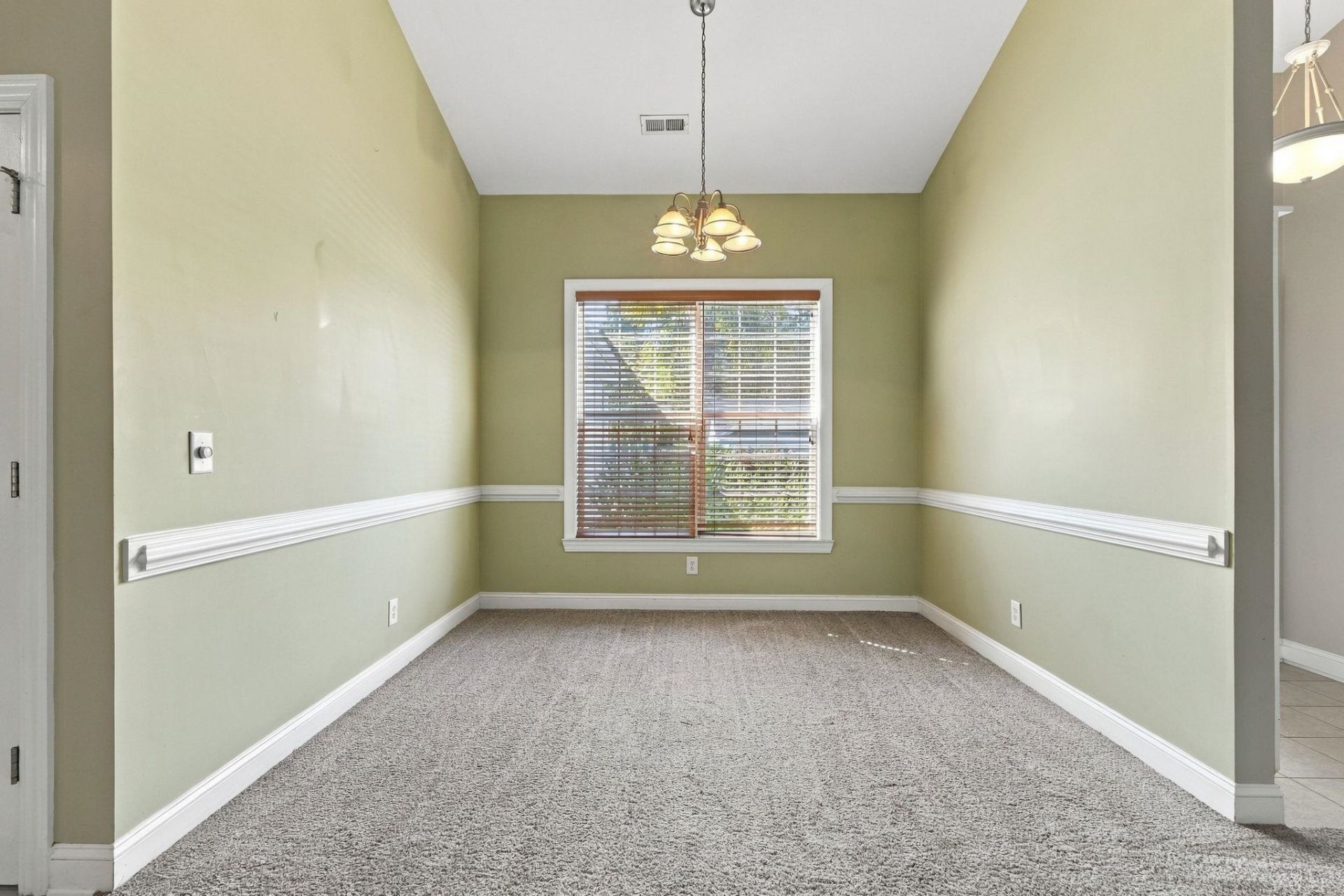 245 Colby Ct.  Photo 5