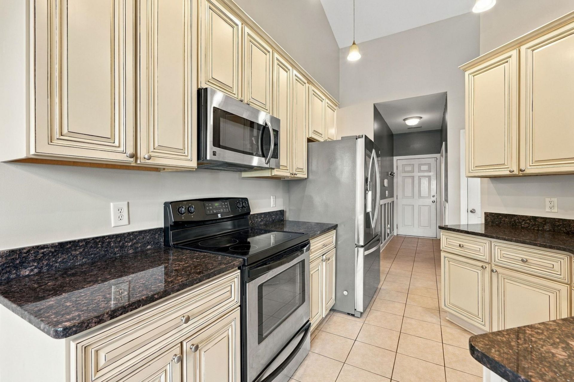 245 Colby Ct.  Photo 9