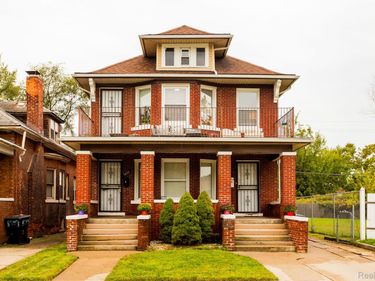 5435 Burns Street , Detroit, Mi 48213