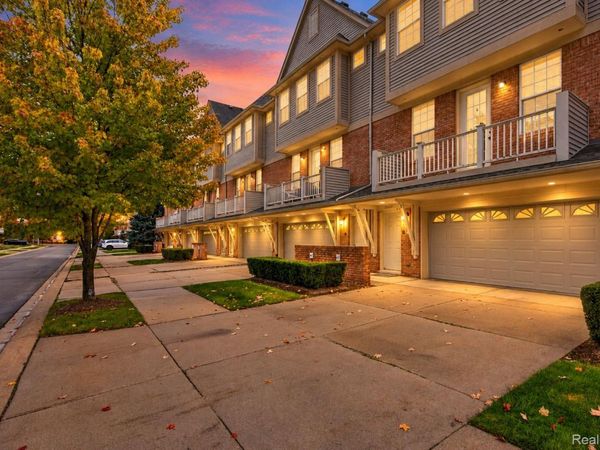 56642 Sunset Drive , Shelby Township, Mi 48316