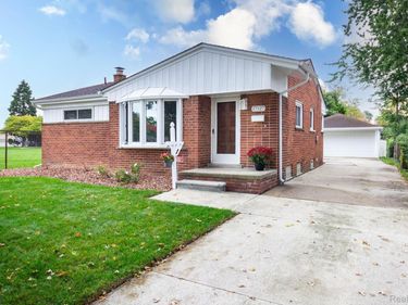 17127 Koester Street, Riverview, Mi 48193