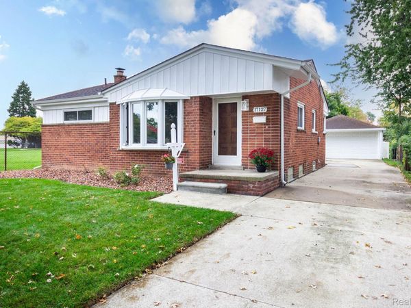 17127 Koester Street, Riverview, Mi 48193