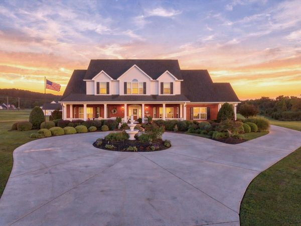 417 Twin Cedars Road, Rock Spring, GA 30739