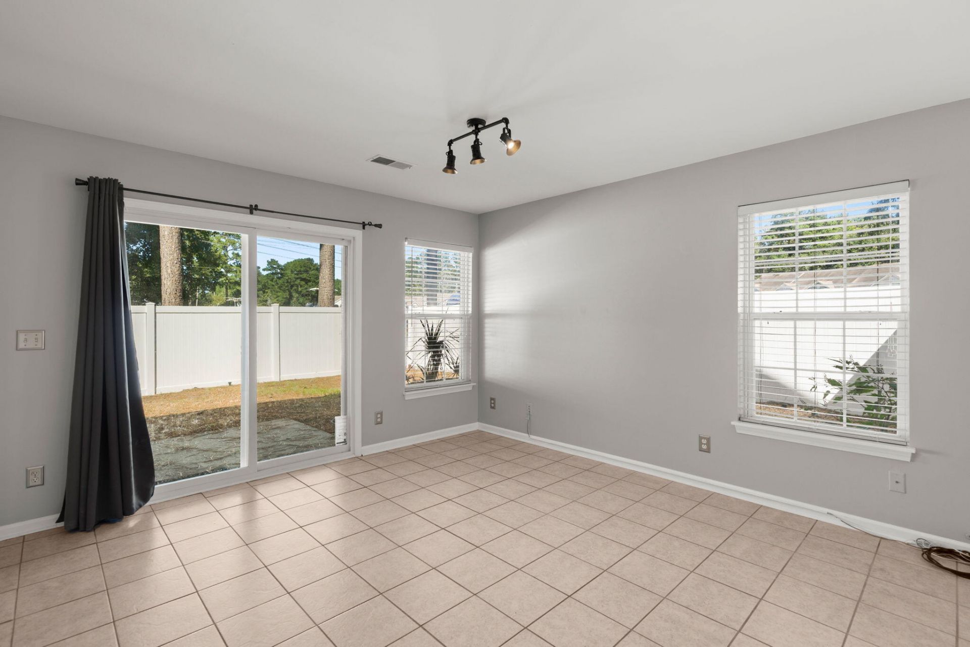 9026 Maple Grove Drive Photo 9