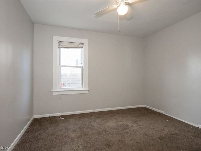 18761 Raymond Street, Maple Heights, OH 44137 Photo 12