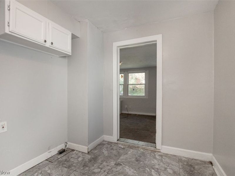18761 Raymond Street, Maple Heights, OH 44137 Photo 6