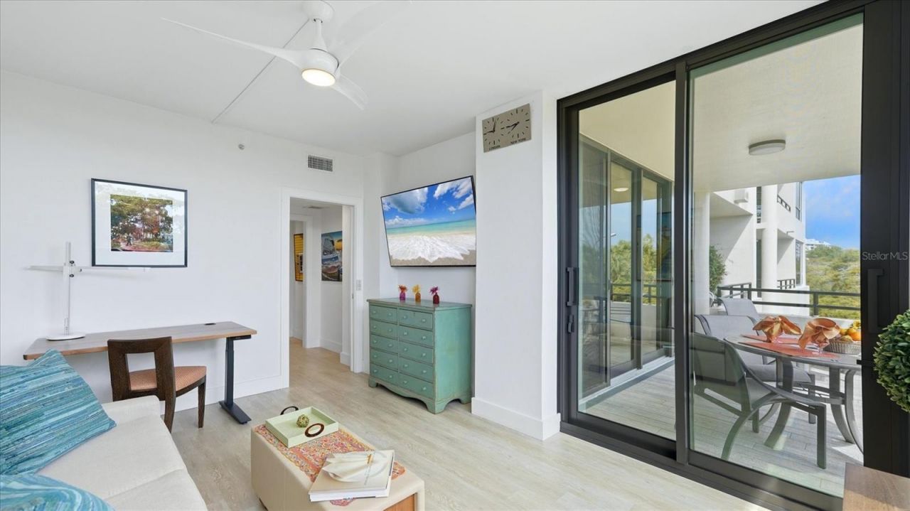 1255 N Gulfstream Avenue, Unit 204, Sarasota, FL 34236 Photo