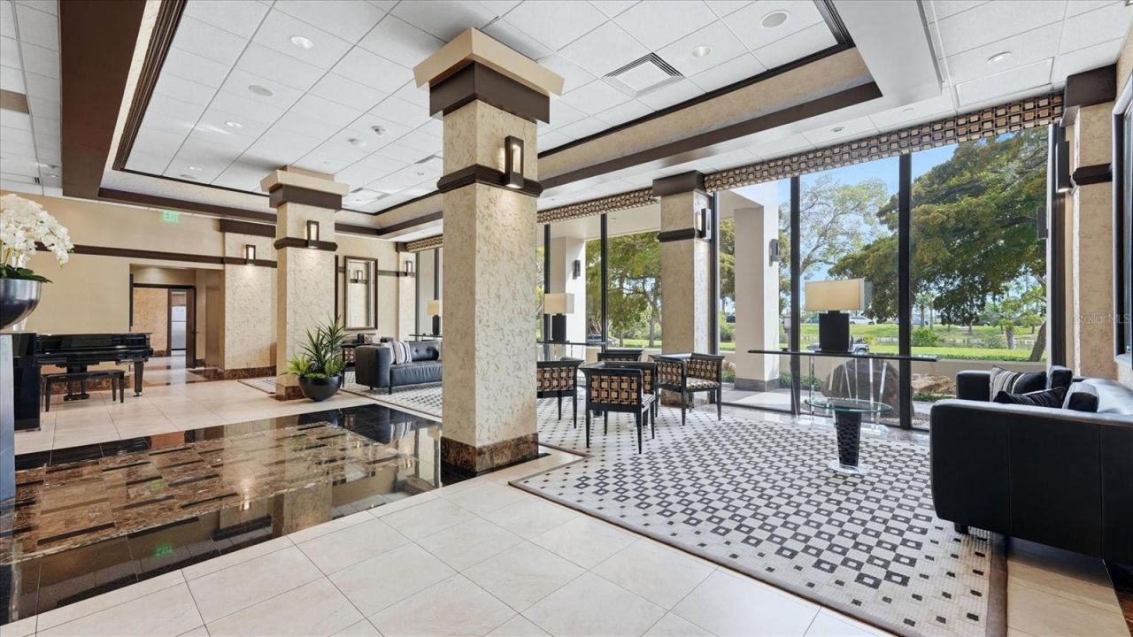1255 N Gulfstream Avenue, Unit 204, Sarasota, FL 34236 Photo