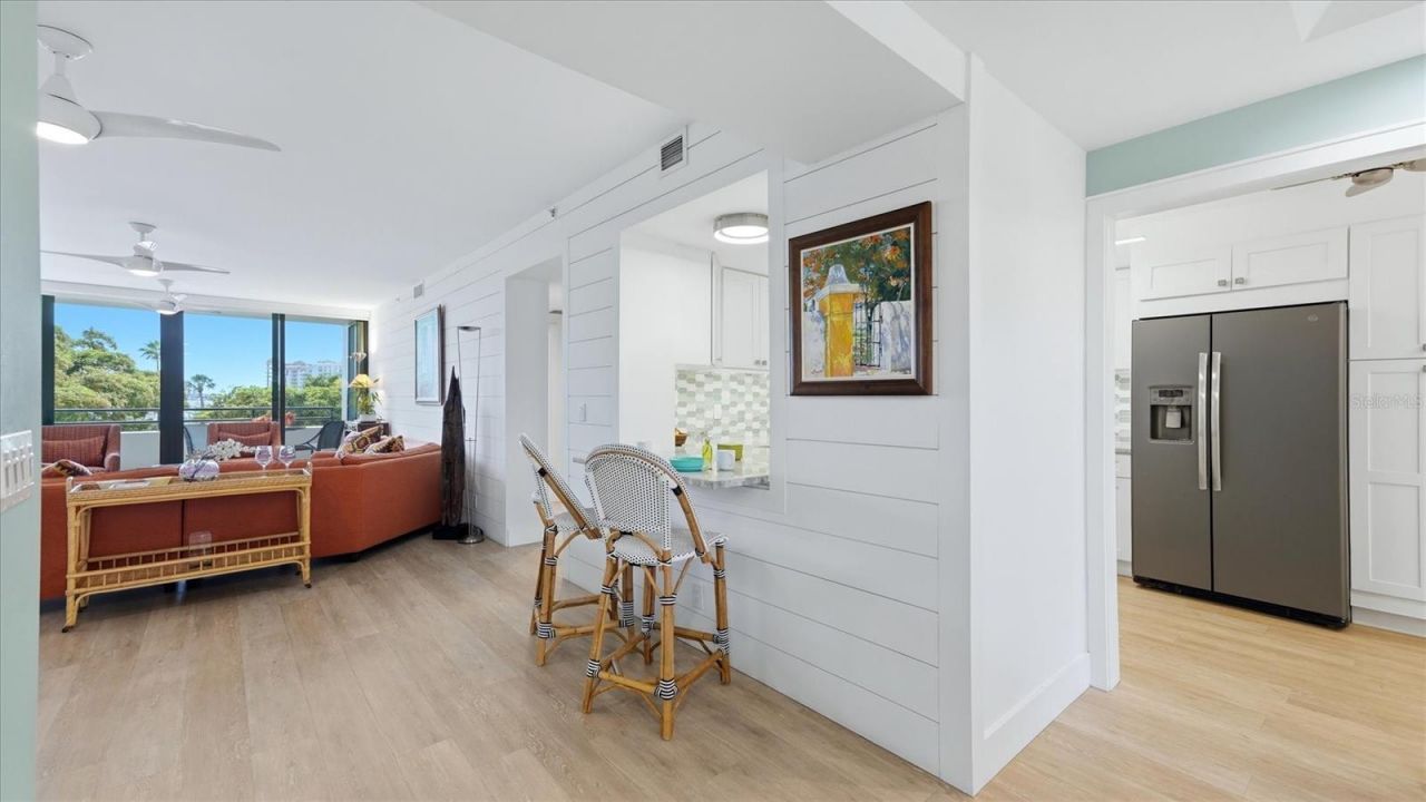 1255 N Gulfstream Avenue, Unit 204, Sarasota, FL 34236 Photo